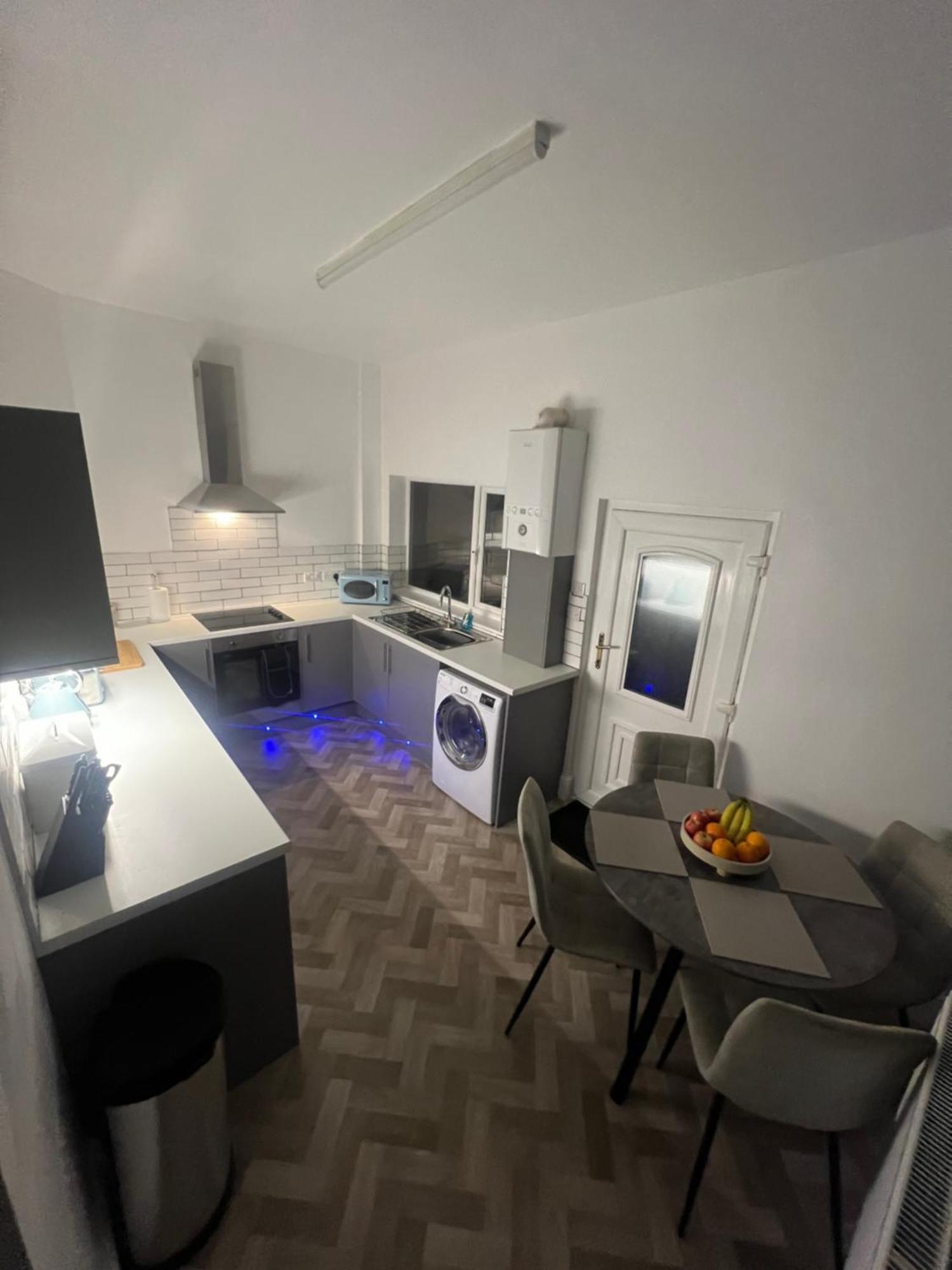 Cosy Home Perfect For Families And Contractors With Free Parking Darlington  Kültér fotó